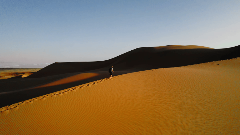 Trekking in Mongolia: The Gobi Desert and the Eight Lakes Region